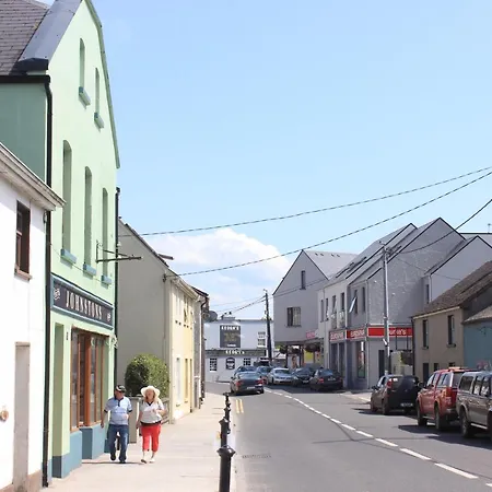 Johnston House: Historic Village Retreat Διαμέρισμα