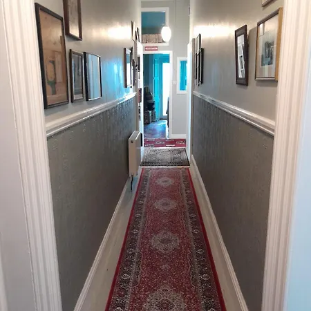 Johnston House: Historic Village Retreat Apartment Kinvara